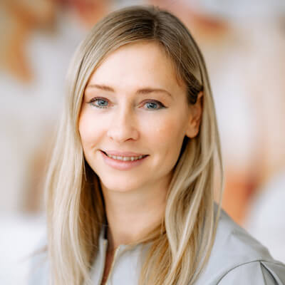 Dr. med. univ. Nicole Caroline Haas, Fachärztin für Plastische und Ästhetische Chirurgie, AEZM München